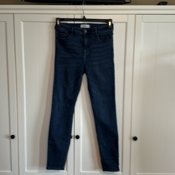 Carly Jean Los Angeles Denim - Carley Jean Las Angeles - Baily - Size 9